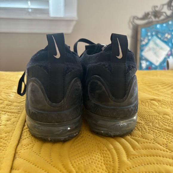 NIKE AIR VAPORMAX 2021 - Picture 4 of 6